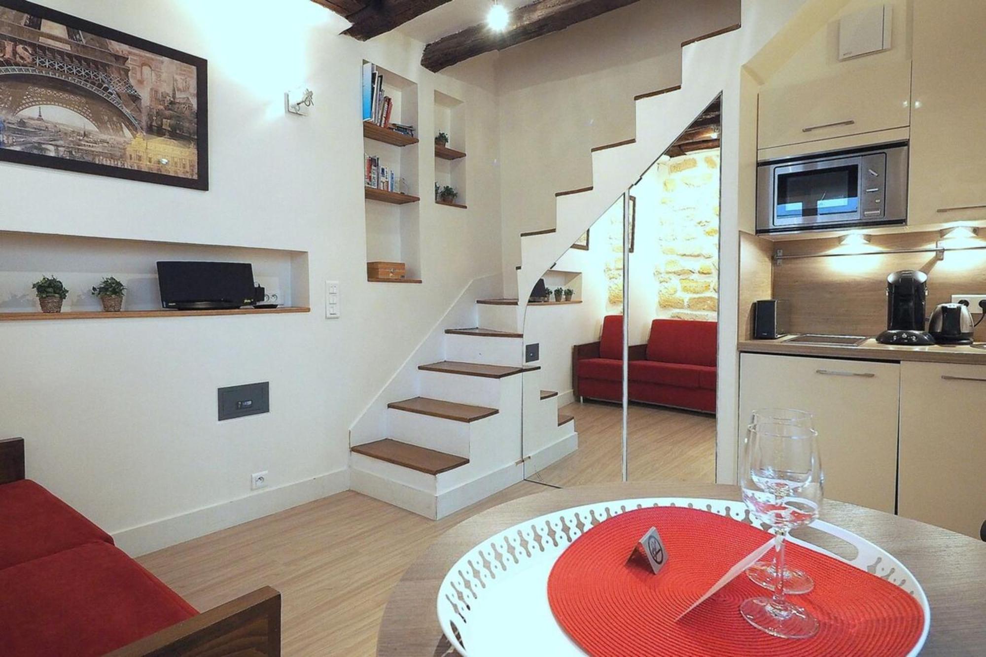 Louvre Parisian Duplex * Paris