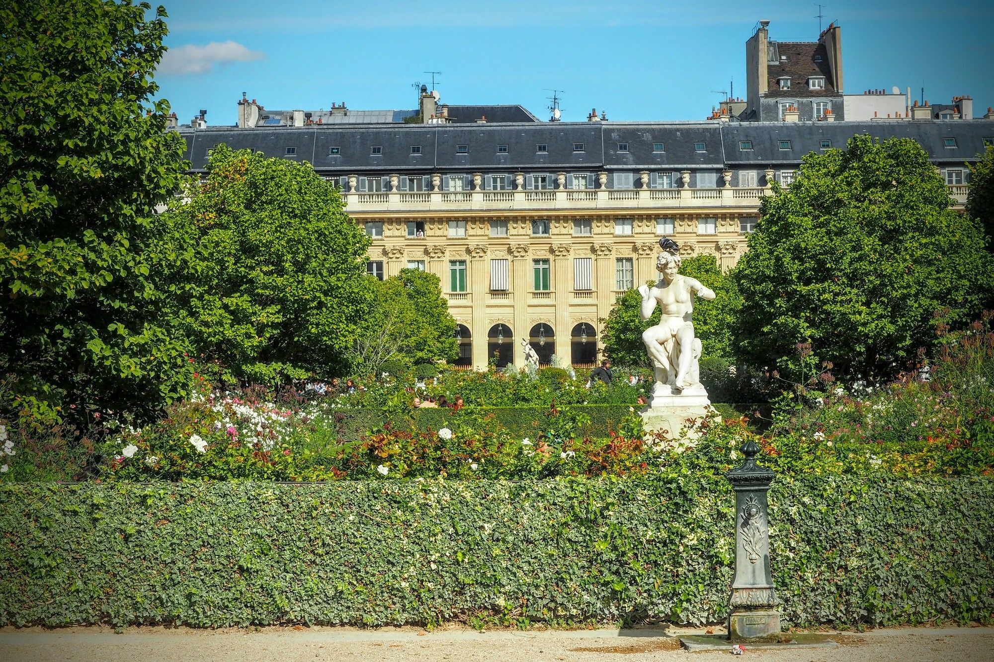 Apartment Louvre Parisian Duplex